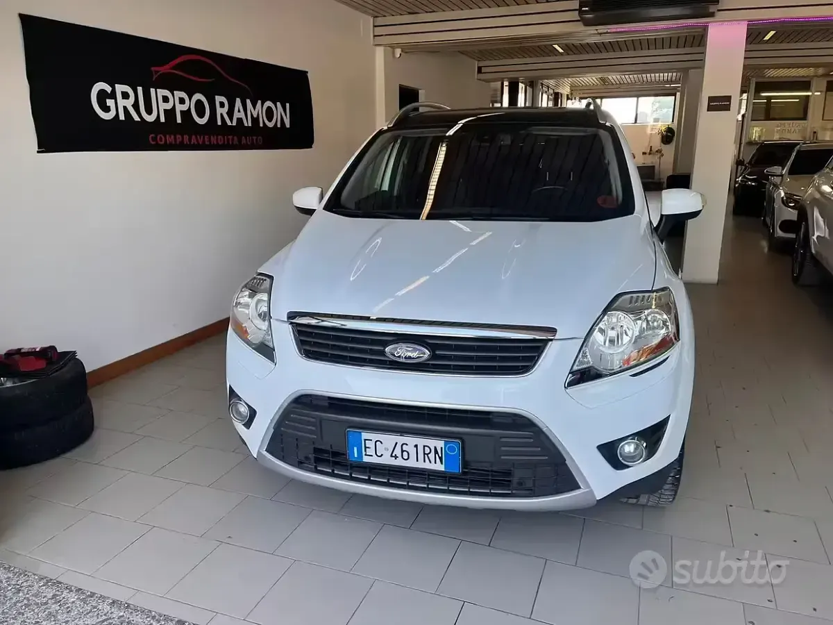 Usado Ford Kuga 163 CV (119 kW) 2010 Blanco SUV