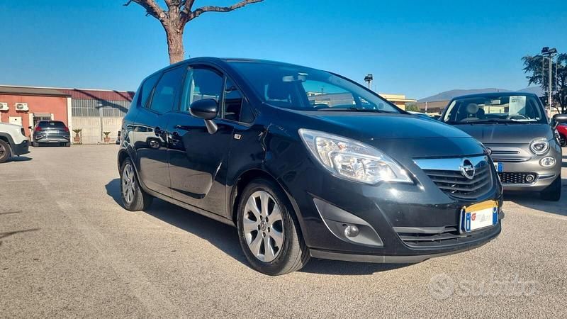 Usata Opel Meriva Cosmo 95 CV (69 kW) 2012 Nero Monovolume