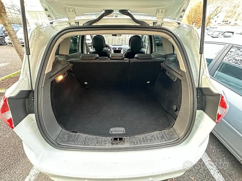 Usata Ford Kuga 163 CV (119 kW) 2010 Bianco SUV