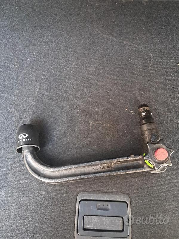 Usata Infiniti Fx30 Premium 238 CV (175 kW) 2011 Nero SUV