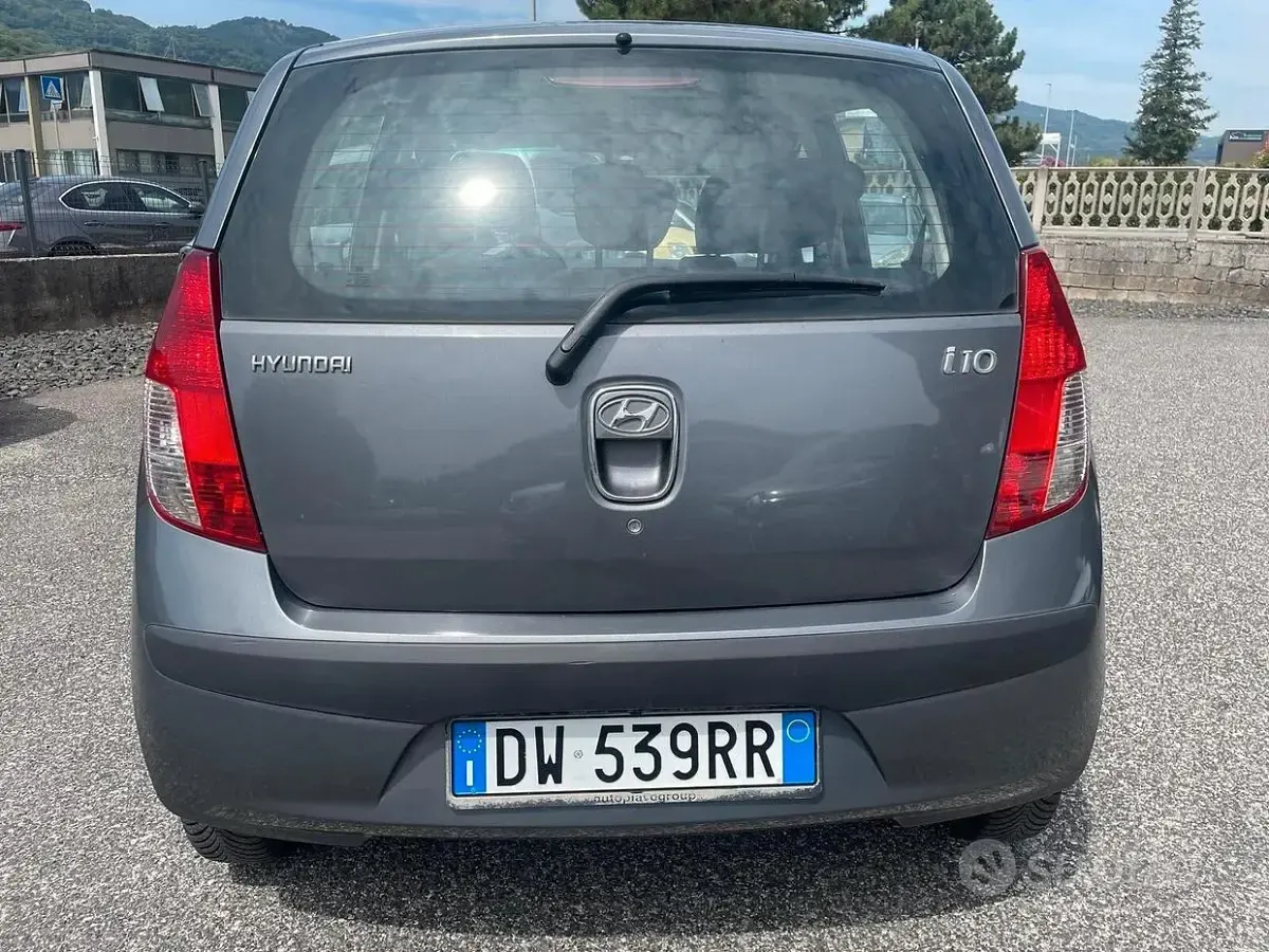 Usata Hyundai i10 64 CV (47 kW) 2009 Grigio Utilitaria