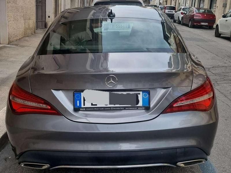 Usata Mercedes CLA180 Business 109 CV (80 kW) 2017 Grigio Berlina