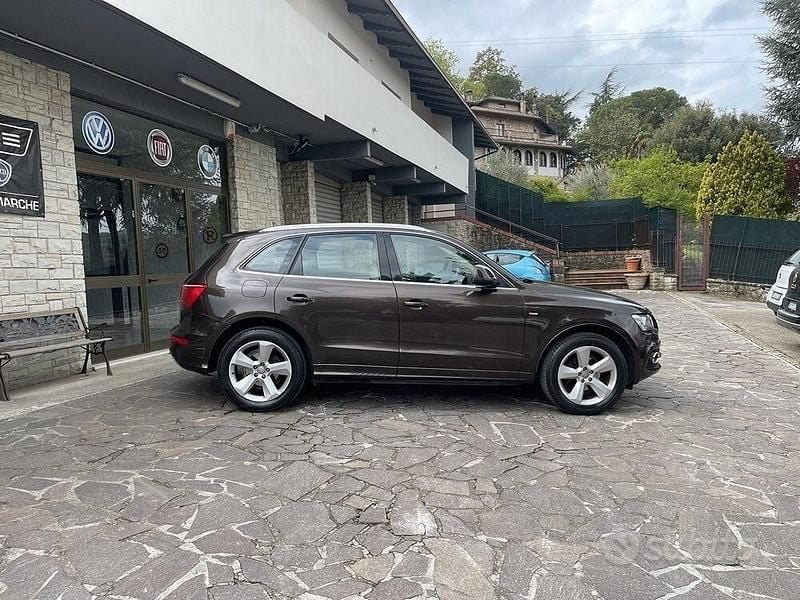 Usata Audi Q5 S-Line 170 CV (125 kW) 2011 Marrone SUV