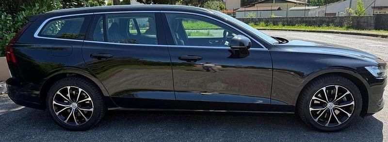 Usata Volvo V60 Business Edition 197 CV (144 kW) 2021 Nero Station wagon