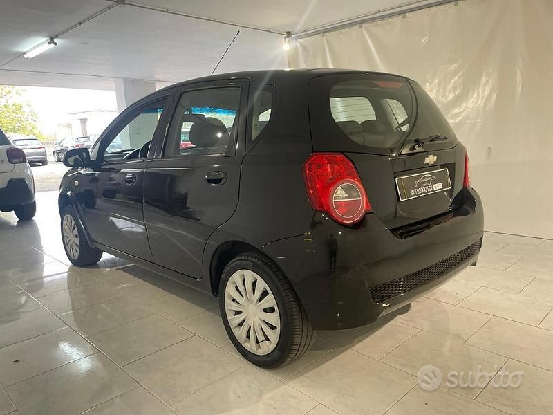Usata Chevrolet Aveo LS 82 CV (60 kW) 2011 Nero Berlina