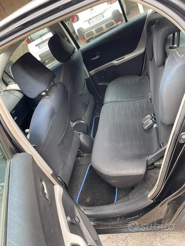 Usata Toyota Yaris 2008 Nero Utilitaria