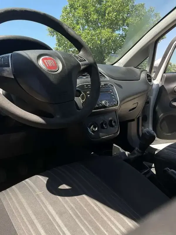 Usata Fiat Punto Evo Dynamic 75 CV (55 kW) 2012 Utilitaria