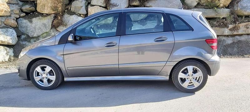 Usata Mercedes B200 Chrome 140 CV (102 kW) 2010 Monovolume