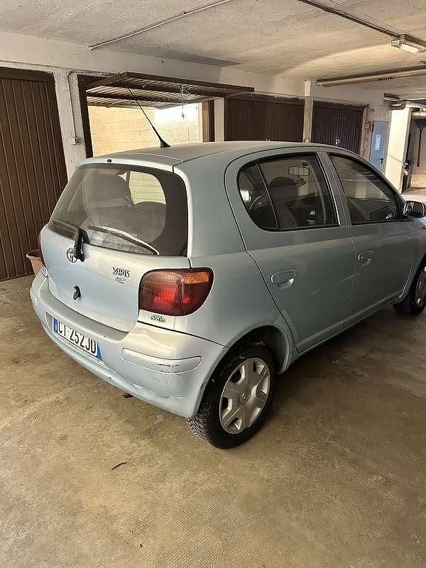 Usata Toyota Yaris Sol 75 CV (55 kW) 2004 Berlina