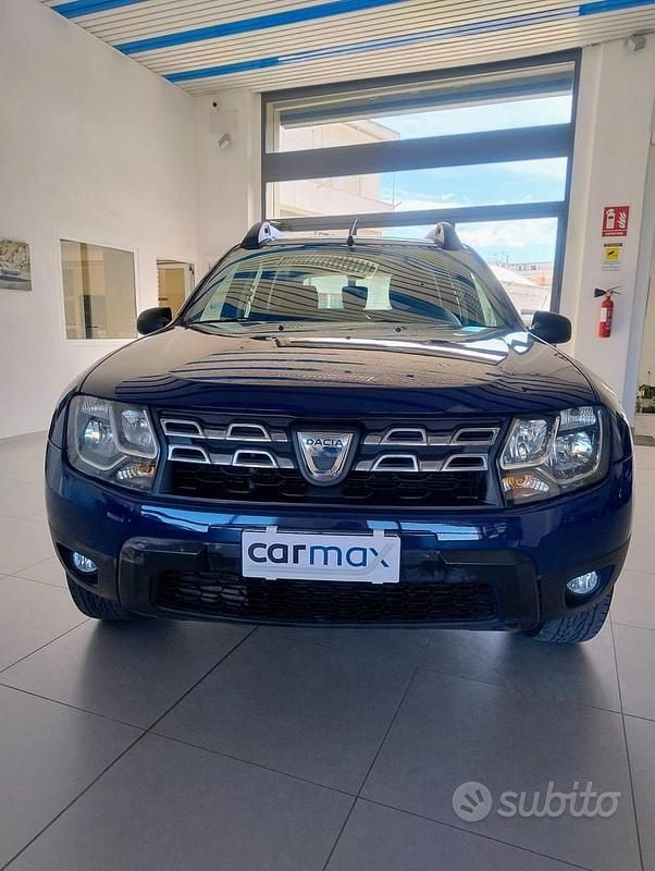 Usata Dacia Duster Lauréate 110 CV (80 kW) 2016 Blu SUV