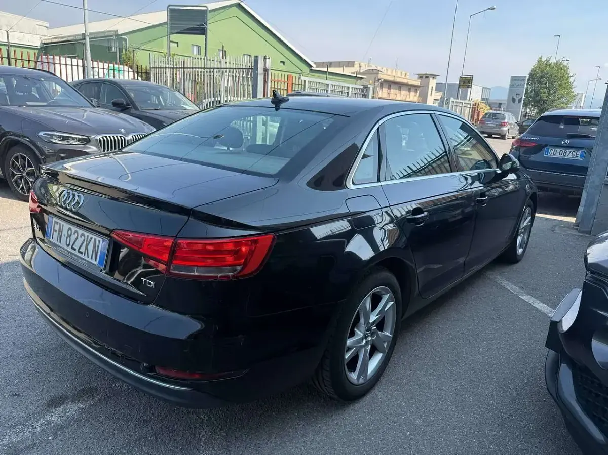 Usata Audi A4 Ambiente 150 CV (110 kW) 2015 Nero Berlina