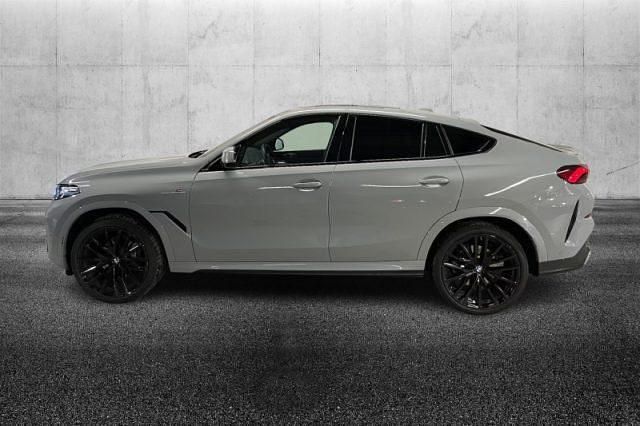 Usata BMW X6 M Sport 298 CV (219 kW) 2025 Grigio metallizzato SUV