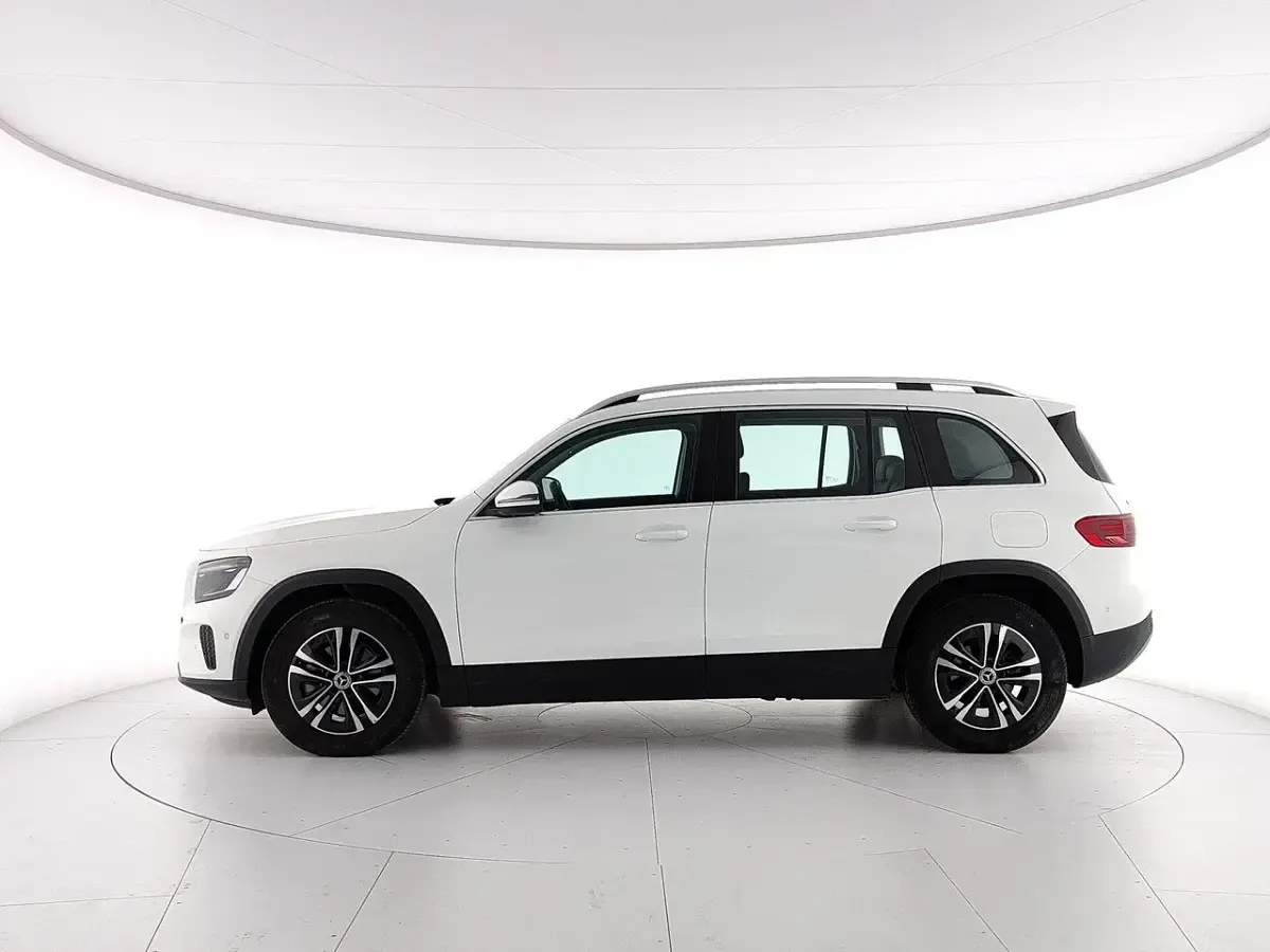 Usata Mercedes GLB180 Advanced 116 CV (85 kW) 2025 Bianco polare SUV