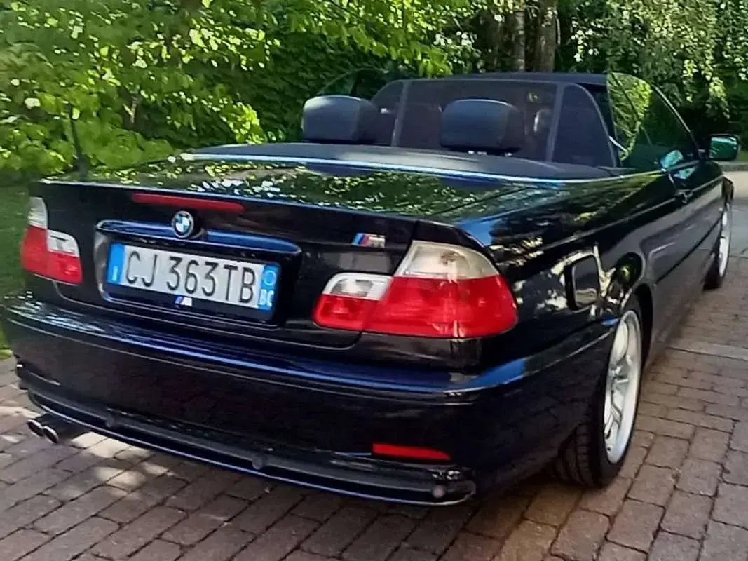 Usata BMW 320 Cabriolet M Sport 170 CV (125 kW) 2002 Nero Cabrio