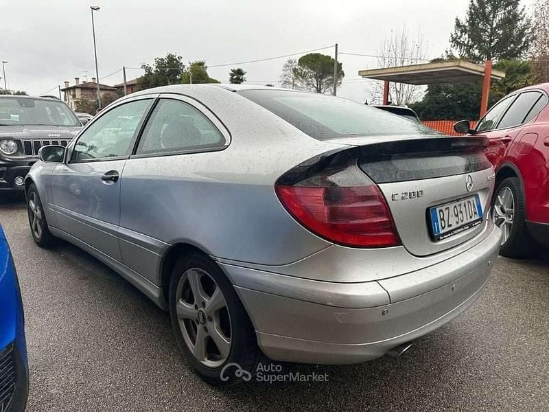Usata Mercedes C63 AMG AMG 163 CV (119 kW) 2002 Gray Coupé