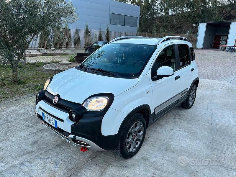 Usata Fiat Panda Cross Cross 95 CV (69 kW) 2016 Bianco Utilitaria