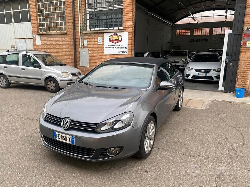 Usata VW Golf Cabriolet Highline 105 CV (77 kW) 2011 Grigio Cabrio