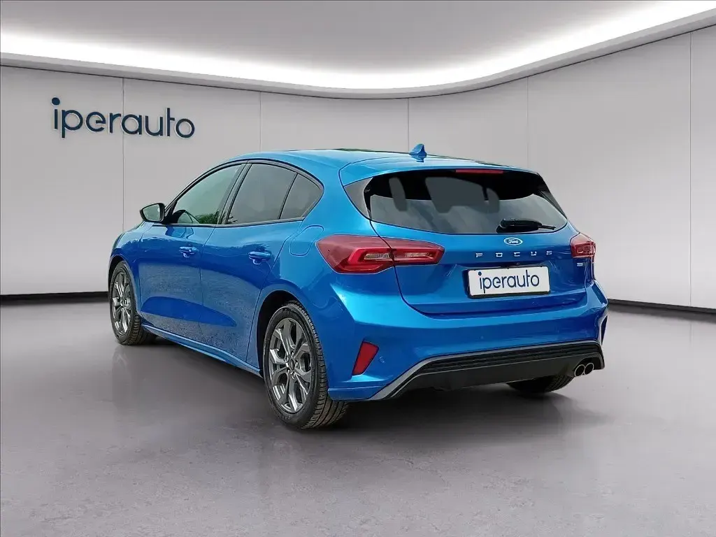 Usata Ford Focus ST-Line X 125 CV (91 kW) 2023 Blu Berlina