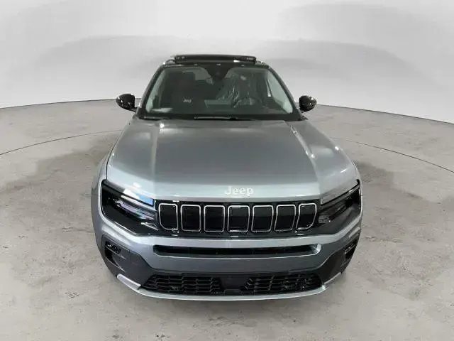 Nuova Jeep Avenger Summit 101 CV (74 kW) 2025 Grigio SUV
