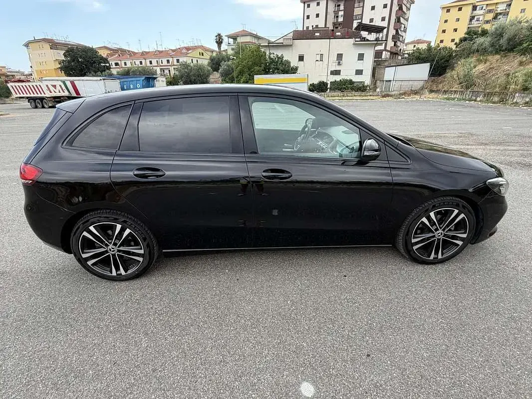 Usata Mercedes B180 116 CV (85 kW) 2020 Utilitaria