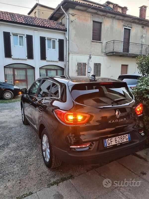 Usata Renault Kadjar 140 CV (102 kW) 2021 Nero SUV