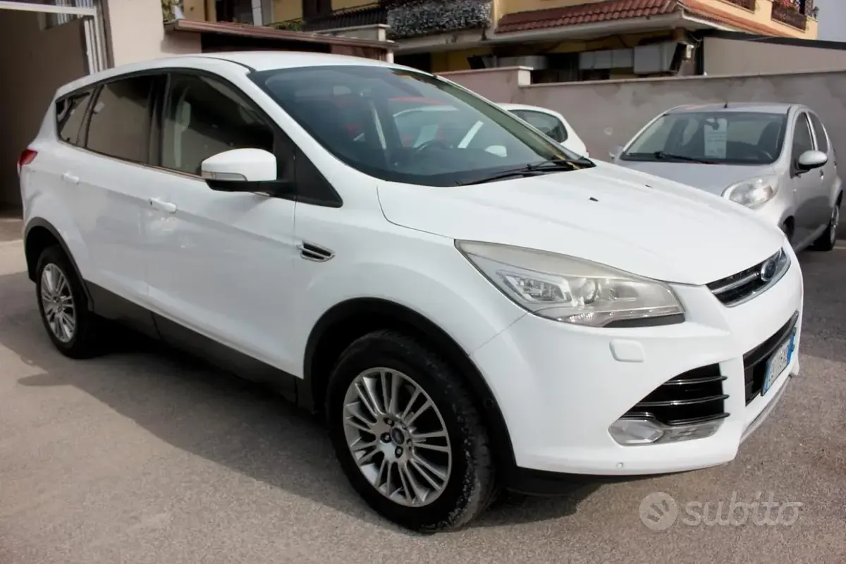 Occasion Ford Kuga 140 ch (102 kW) 2013 Blanc SUV