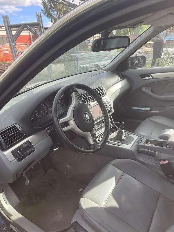 Usata 2002 BMW 330 Station wagon | 1800 € (Buon prezzo) - Immagine 1/4