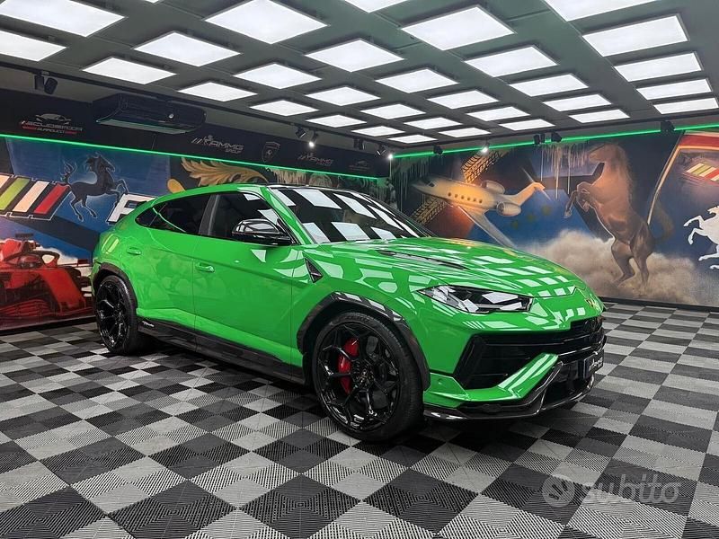 Usata Lamborghini Urus 666 CV (489 kW) 2025 Verde SUV