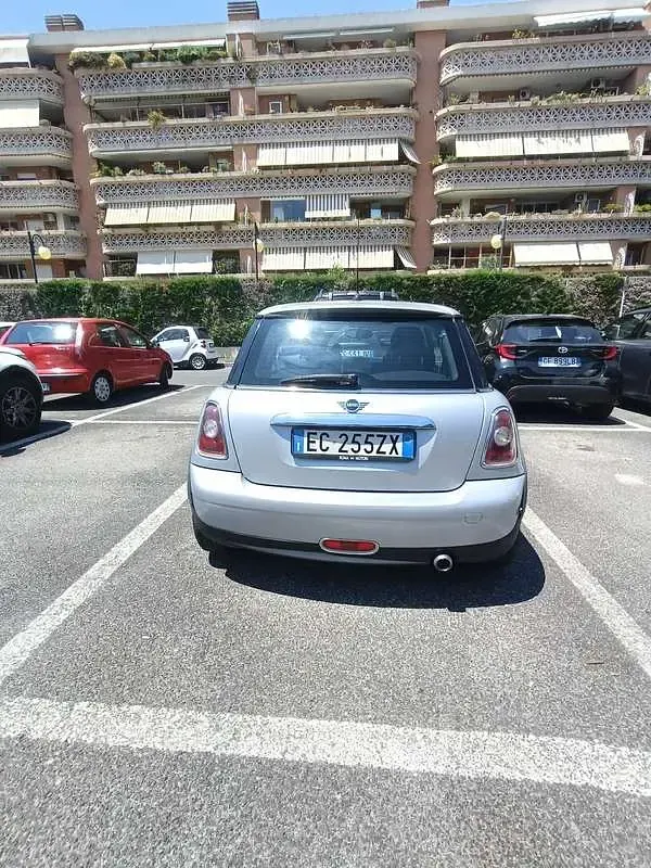 Usata Mini ONE 75 CV (55 kW) 2010 Utilitaria