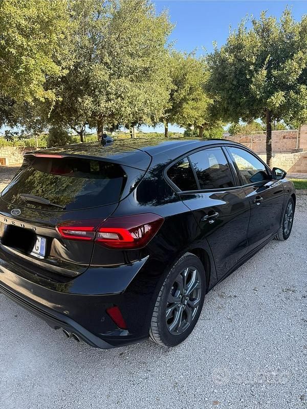 Usata Ford Focus ST-Line X 120 CV (88 kW) 2023 Nero Berlina