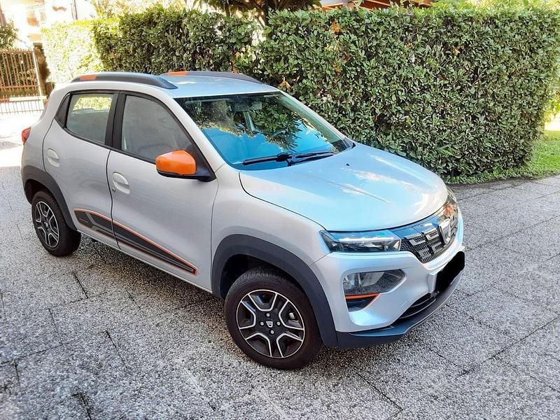 Usata Dacia Spring Comfort Plus 33 kW (45 CV) 2021 Grigio Utilitaria