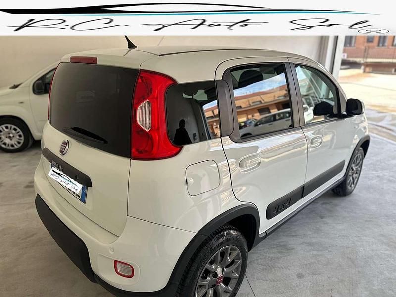 Usata Fiat Panda 4x4 Easy 80 CV (58 kW) 2016 Bianco Utilitaria