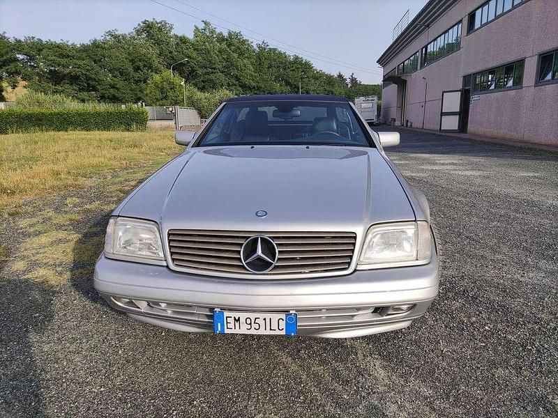 Usata Mercedes SL280 193 CV (141 kW) 1997 Argento Cabrio