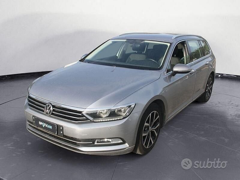 Usata VW Passat Executive 150 CV (110 kW) 2018 Grigio Berlina