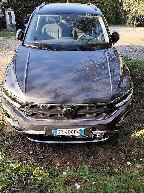 Usata VW T-Roc R-line 110 CV (80 kW) 2023 Grigio SUV