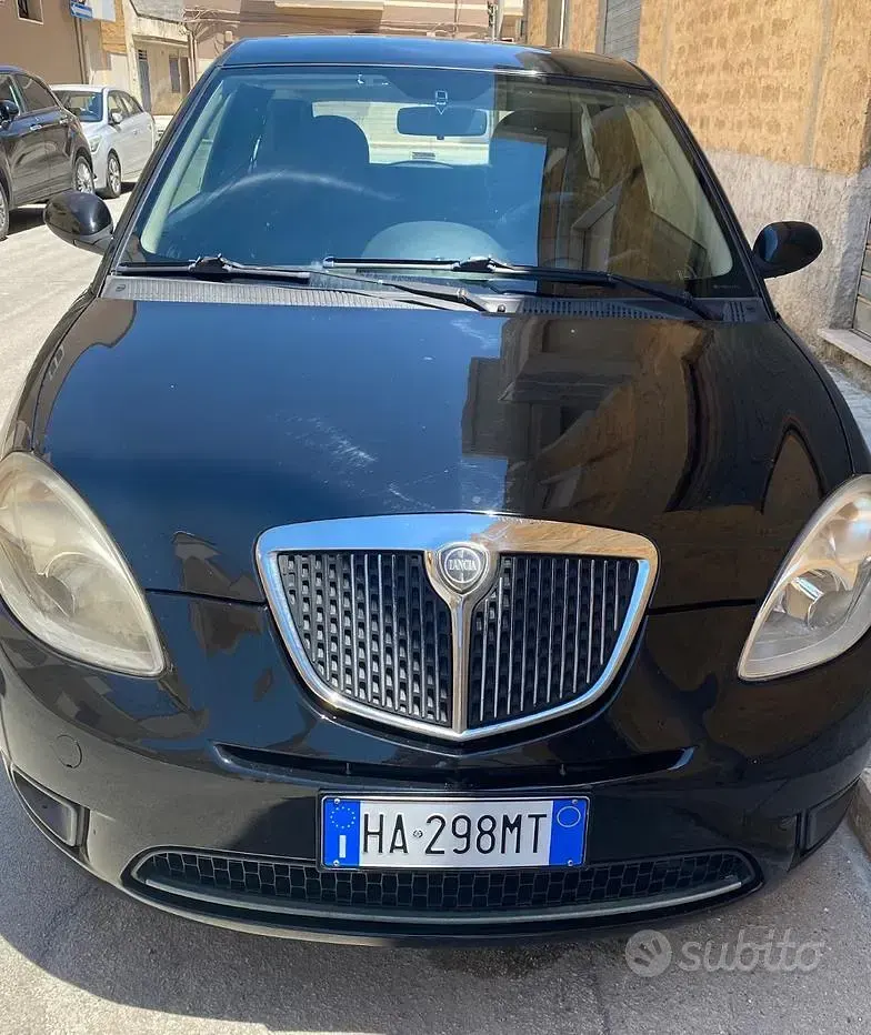 Usata Lancia Ypsilon 60 CV (44 kW) 2009 Nero Utilitaria