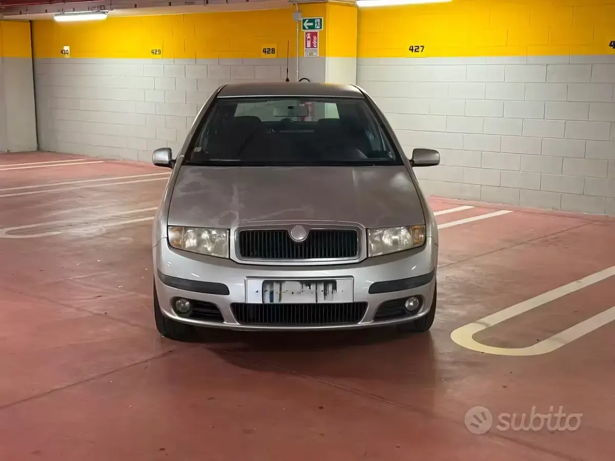 Usata Skoda Fabia Style 64 CV (47 kW) 2007 Grigio Berlina