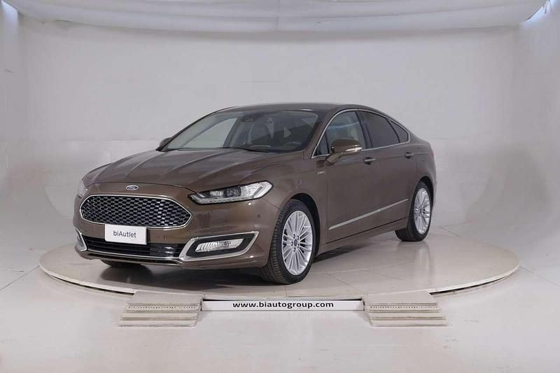 Usata Ford Mondeo Vignale 186 CV (136 kW) 2018 Marrone Berlina