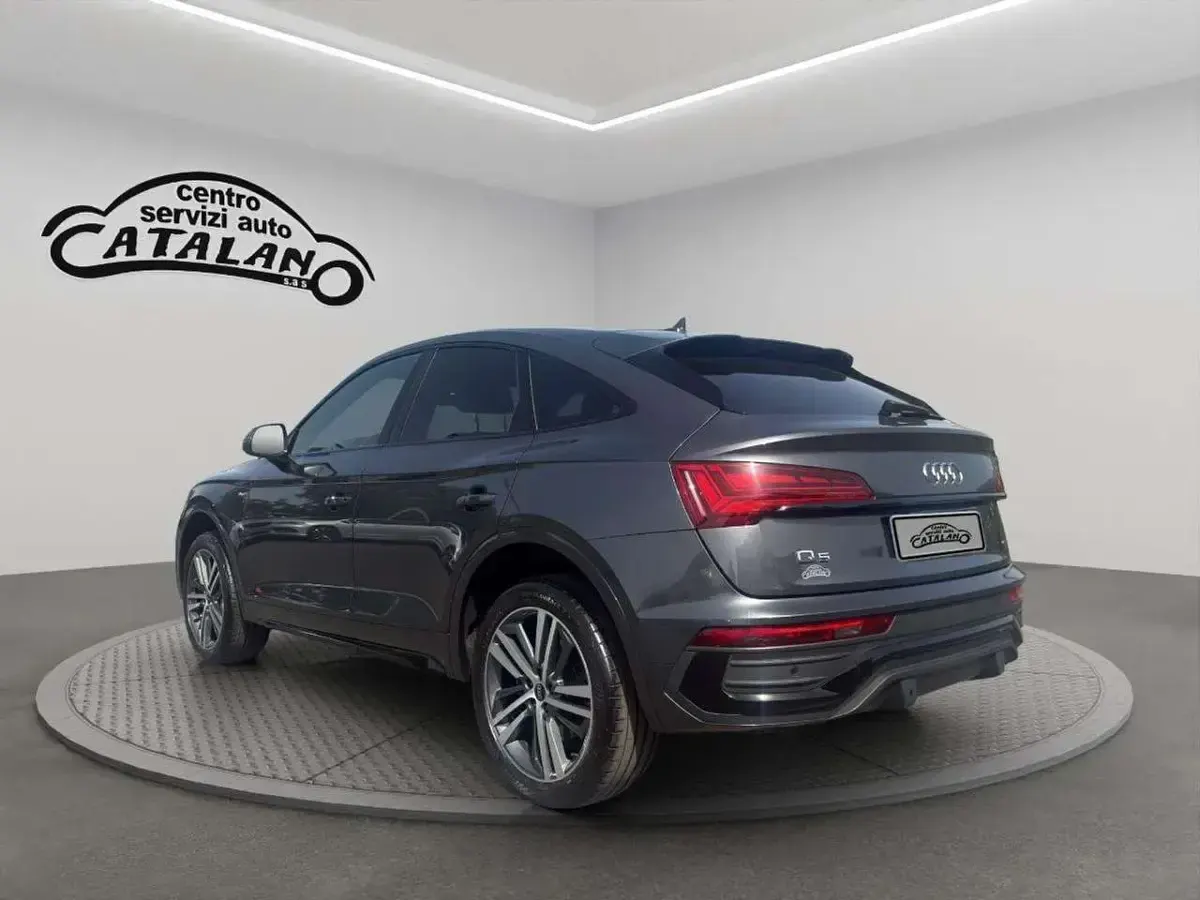 Usata Audi Q5 S-line plus 204 CV (150 kW) 2021 Grigio SUV