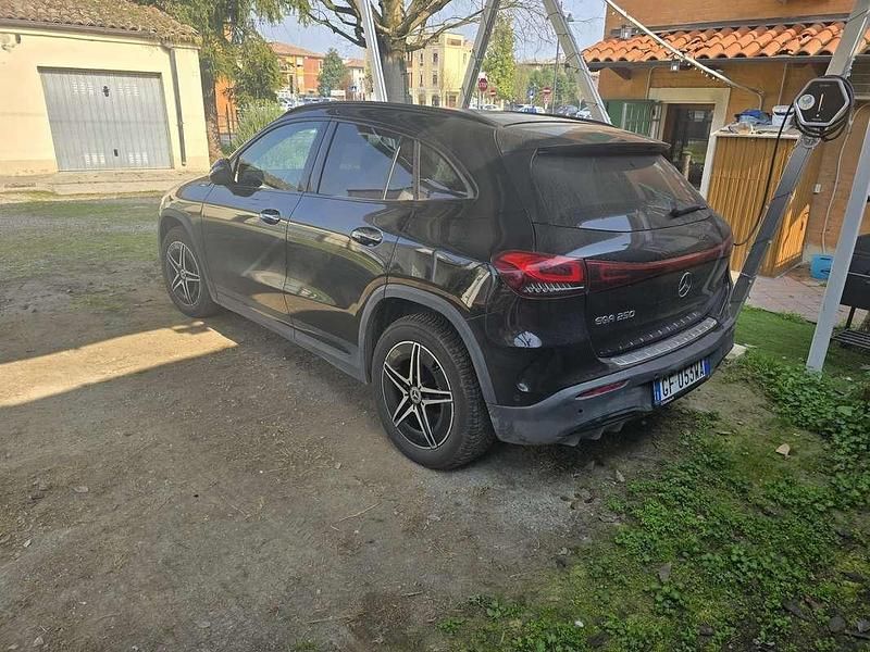 Usata Mercedes EQA250 Premium Plus 139 kW (190 CV) 2021 Nero SUV