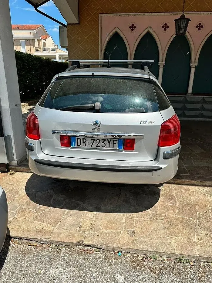Usata Peugeot 407 109 CV (80 kW) 2008 Grigio Station wagon