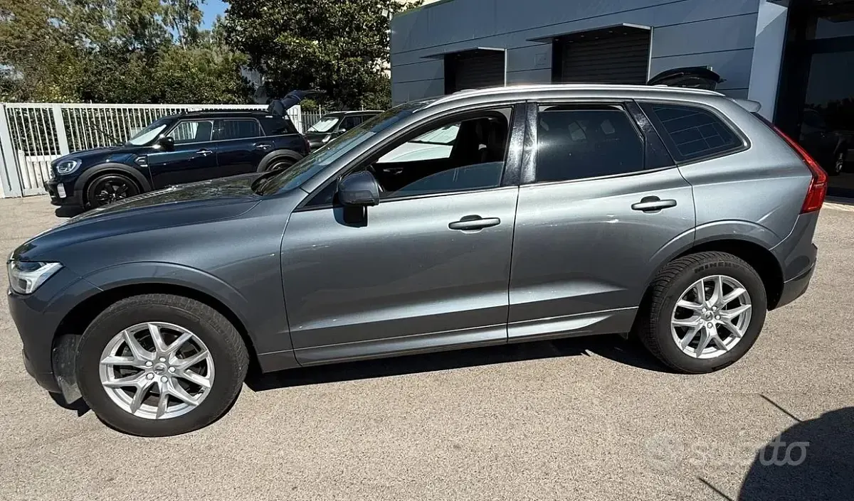 Usata Volvo XC60 Business Edition 190 CV (139 kW) 2018 Grigio SUV