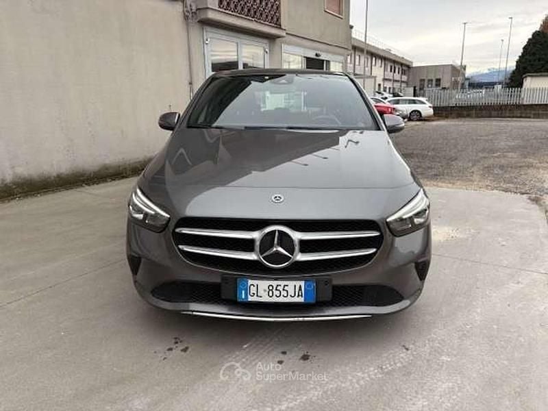 Usata Mercedes B180 Executive 116 CV (85 kW) 2022 Grigio Utilitaria