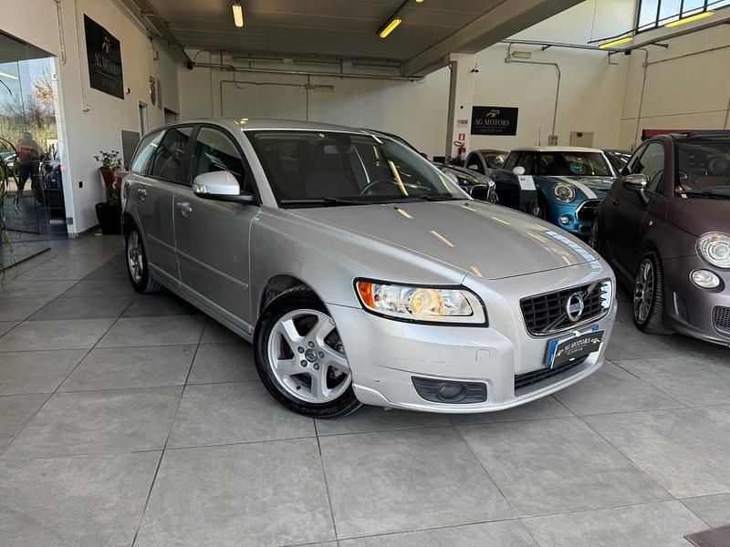 Usata Volvo V50 R-Design 114 CV (83 kW) 2011 Grigio Station wagon