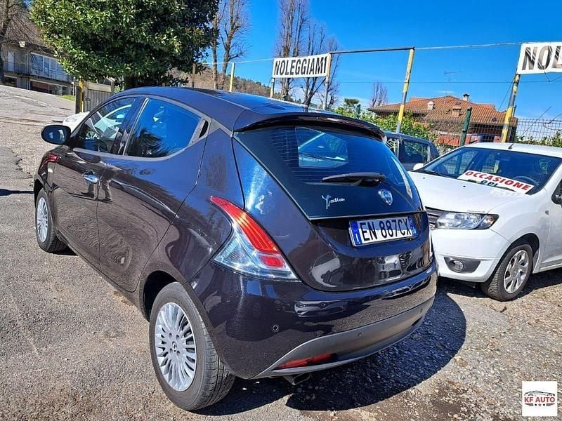 Usata Lancia Ypsilon Gold 95 CV (69 kW) 2012 Marrone Utilitaria