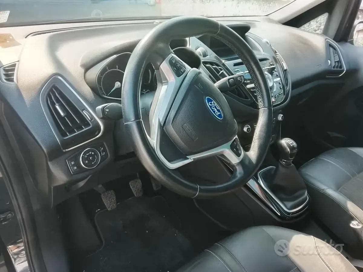 Usata Ford B-MAX 84 CV (61 kW) 2013 Nero Monovolume