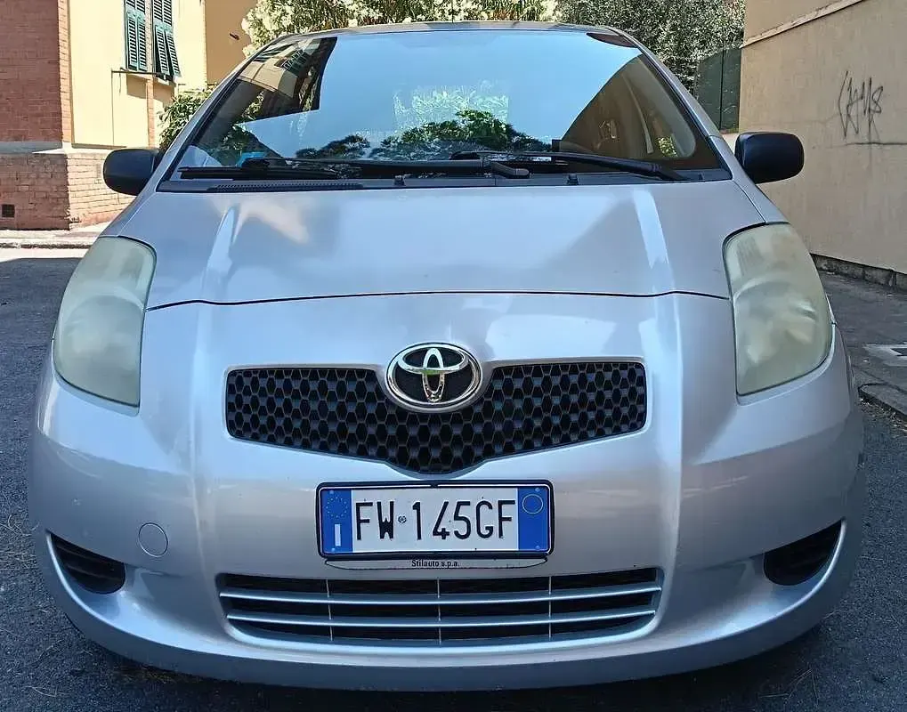 Usata Toyota Yaris Sol 69 CV (50 kW) 2007 Utilitaria