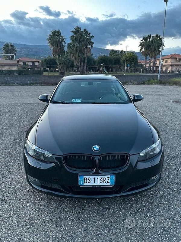 Usata BMW 320 Efficient Dynamics 177 CV (130 kW) 2008 Nero Coupé