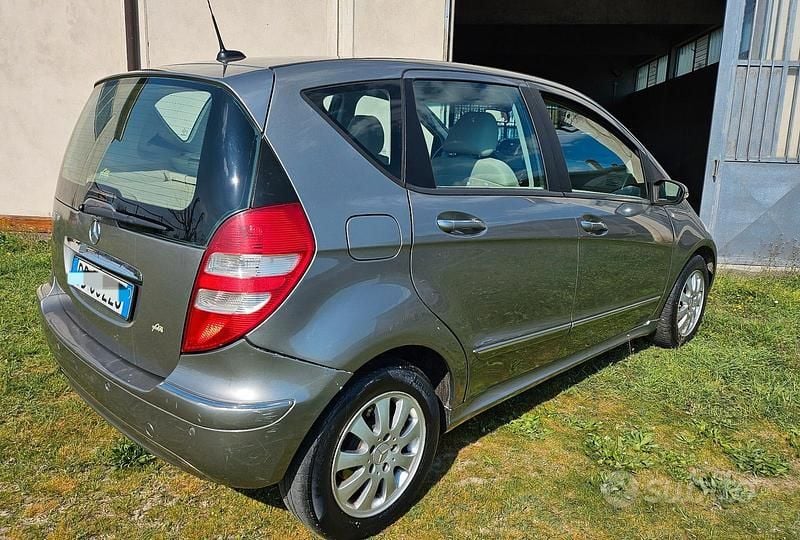 Usata Mercedes A170 Elegance 115 CV (84 kW) 2006 Grigio Berlina