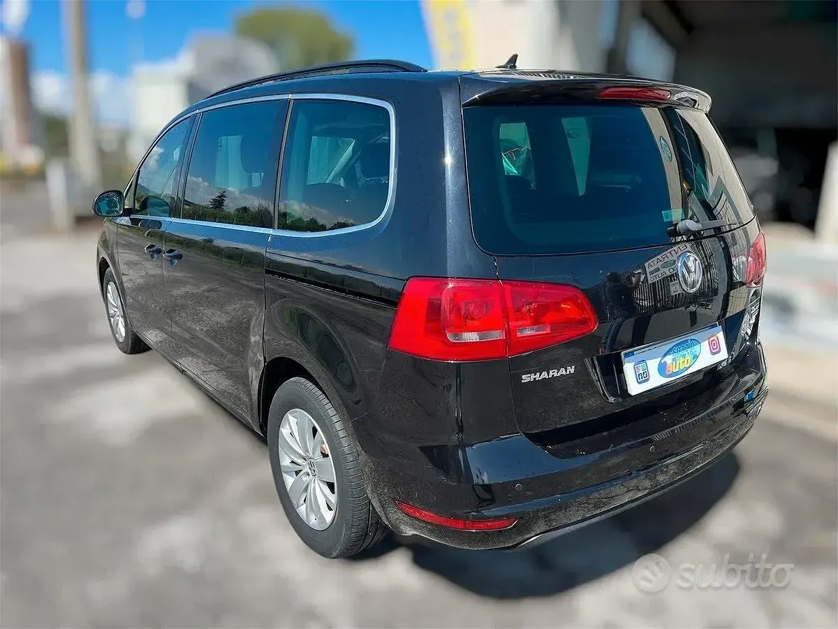 Usata VW Sharan Highline 140 CV (102 kW) 2014 Nero Monovolume